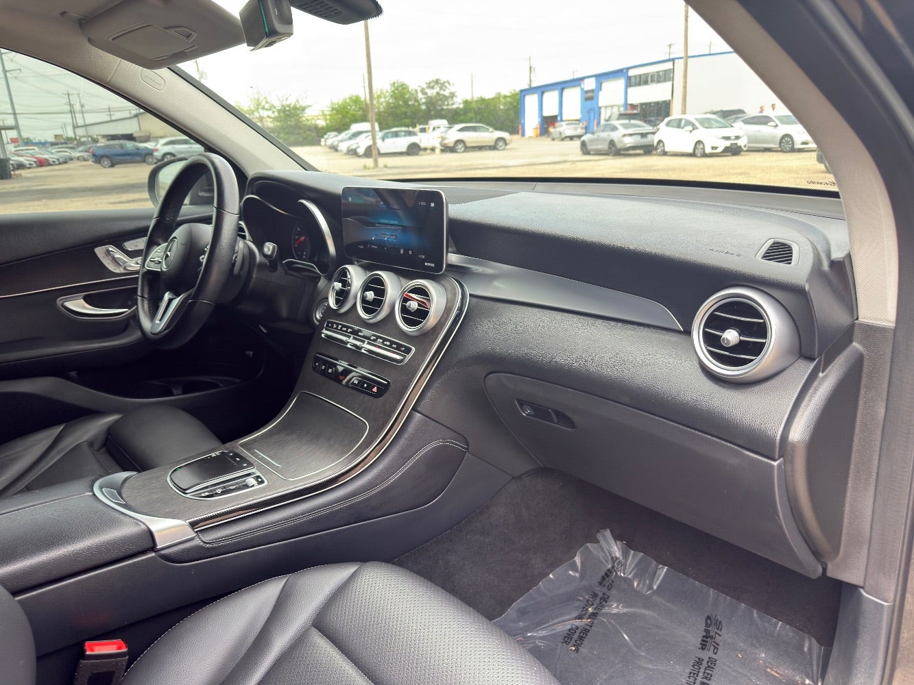 2021 Mercedes-Benz GLC-Class GLC 300