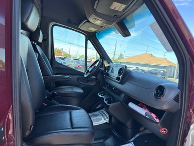 2022 Mercedes-Benz Sprinter 2500 High Roof I4