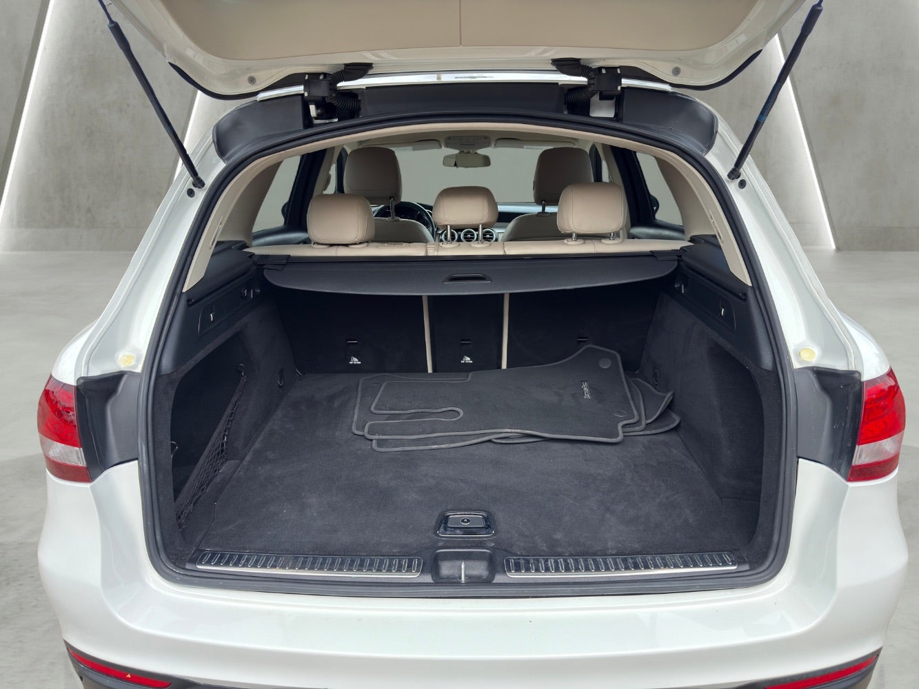 2017 Mercedes-Benz GLC-Class GLC 300
