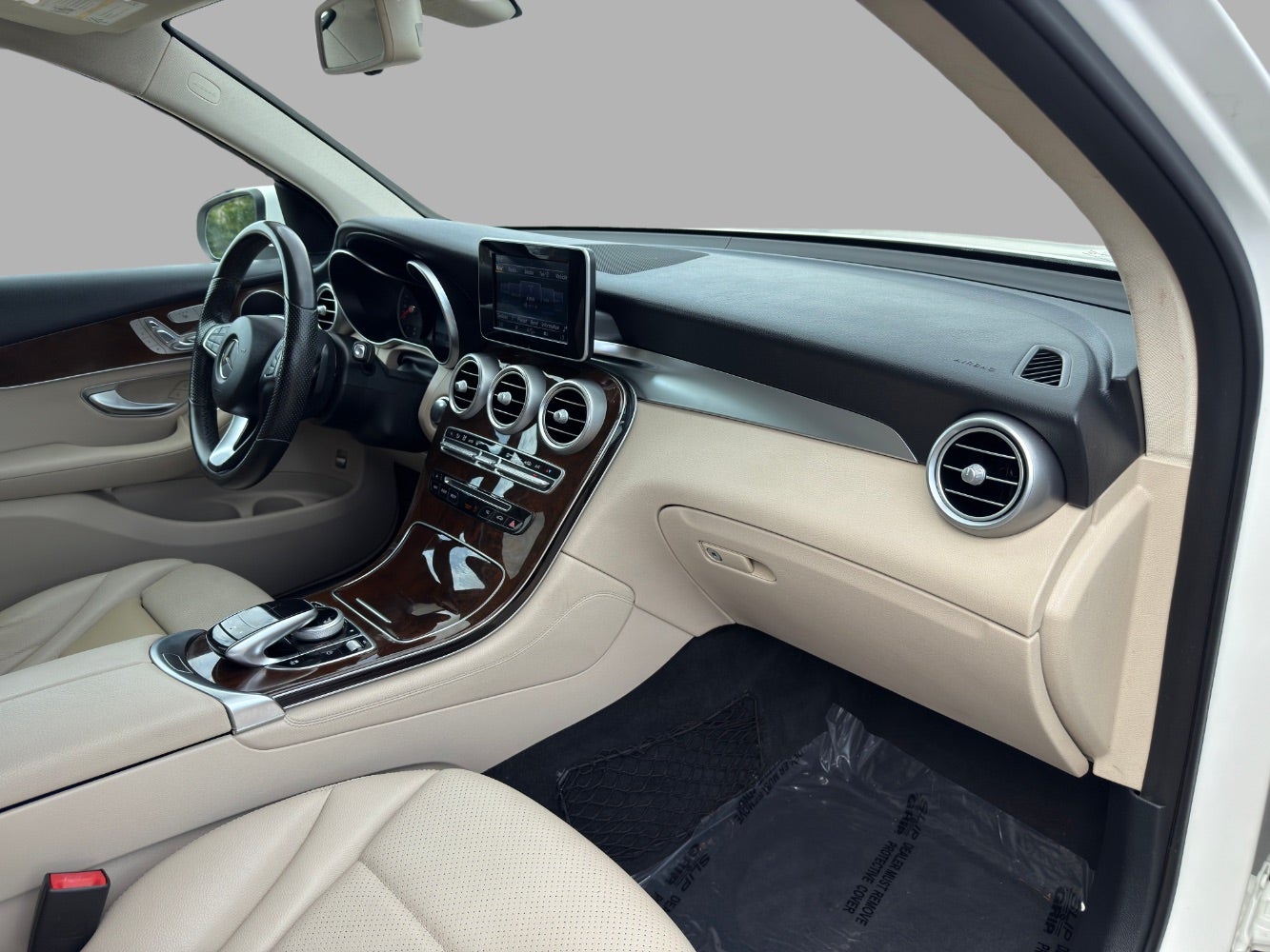 2017 Mercedes-Benz GLC-Class GLC 300