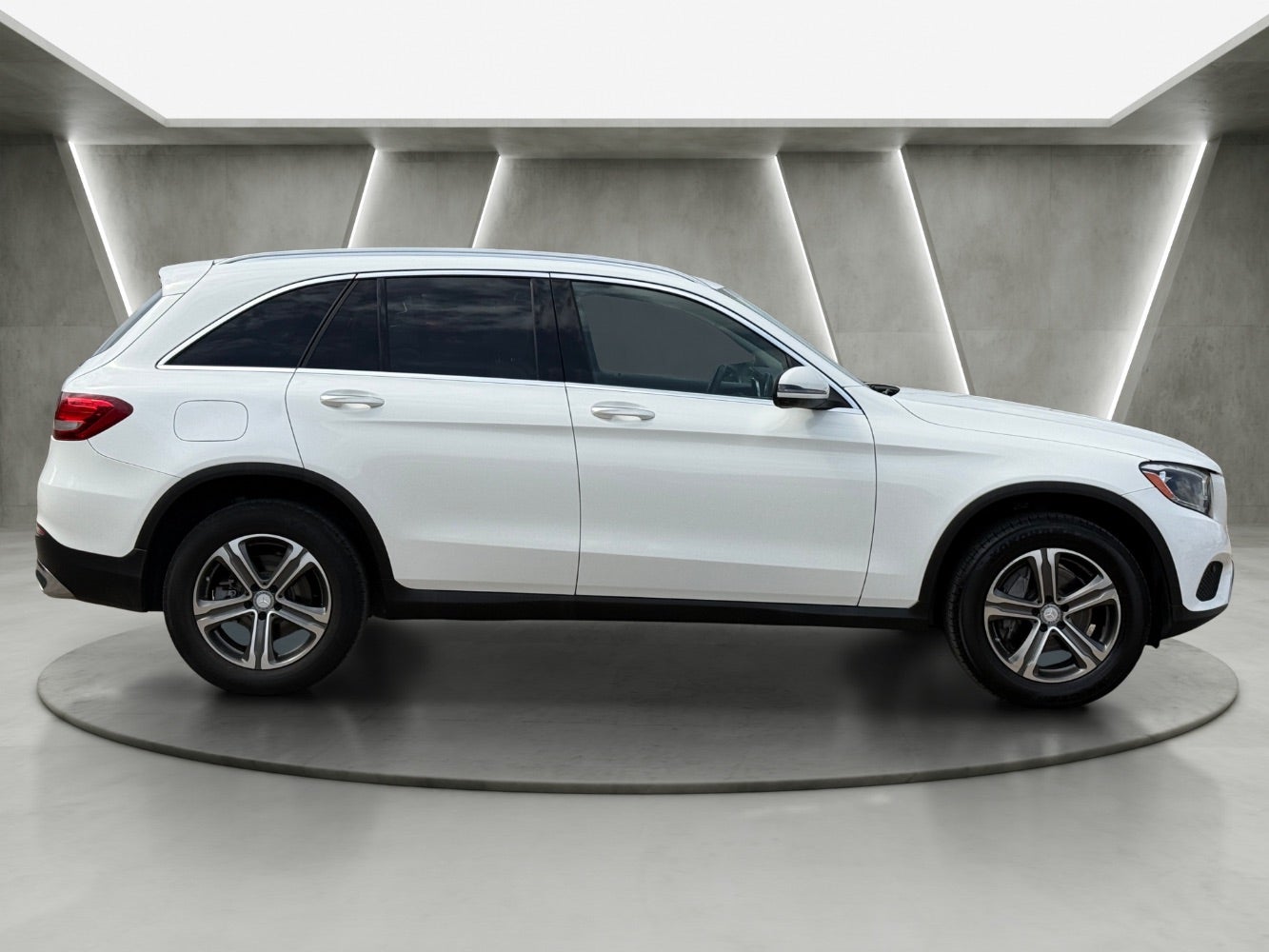 2017 Mercedes-Benz GLC-Class GLC 300