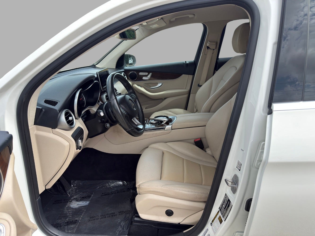 2017 Mercedes-Benz GLC-Class GLC 300