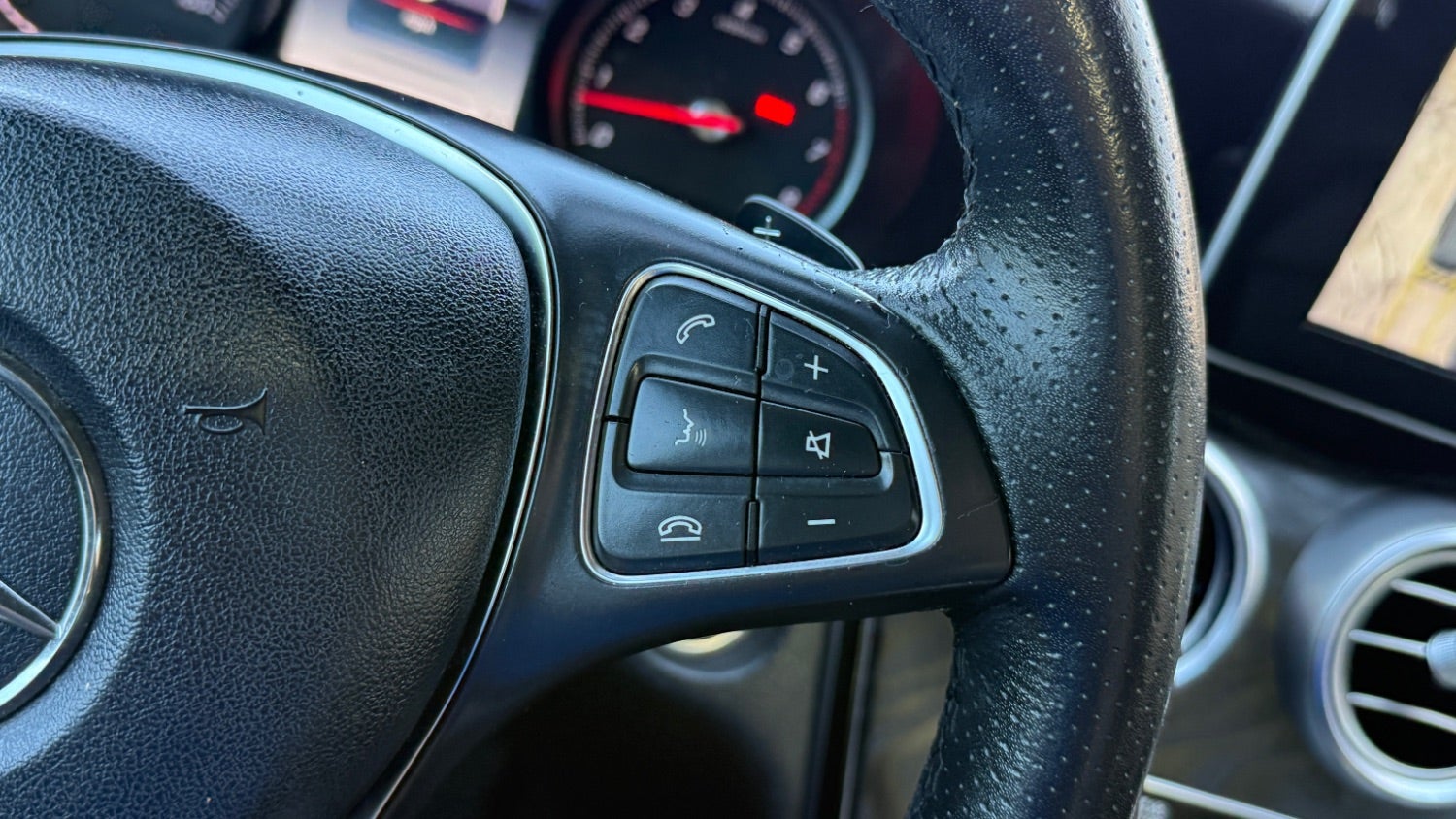 2018 Mercedes-Benz GLC-Class GLC 300