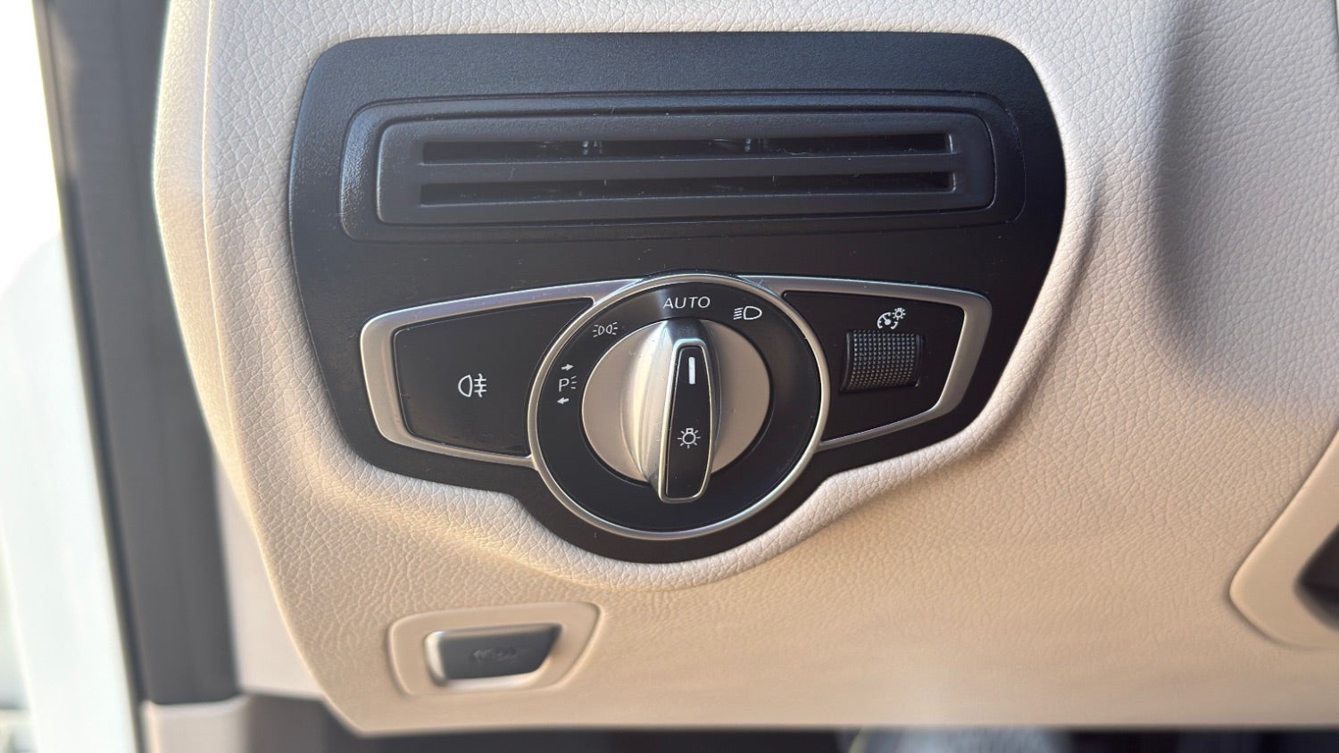 2019 Mercedes-Benz GLC-Class GLC 300