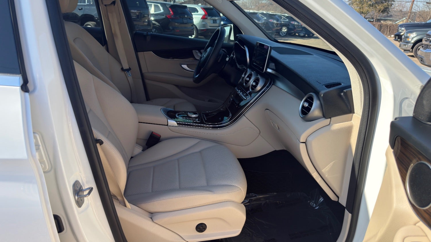 2019 Mercedes-Benz GLC-Class GLC 300