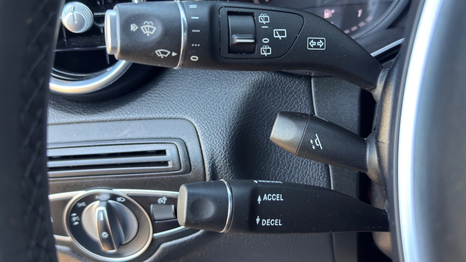 2019 Mercedes-Benz GLC-Class GLC 300