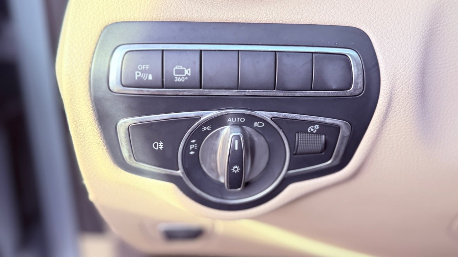 2018 Mercedes-Benz GLC-Class GLC 300