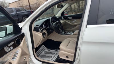 2019 Mercedes-Benz GLC-Class GLC 300