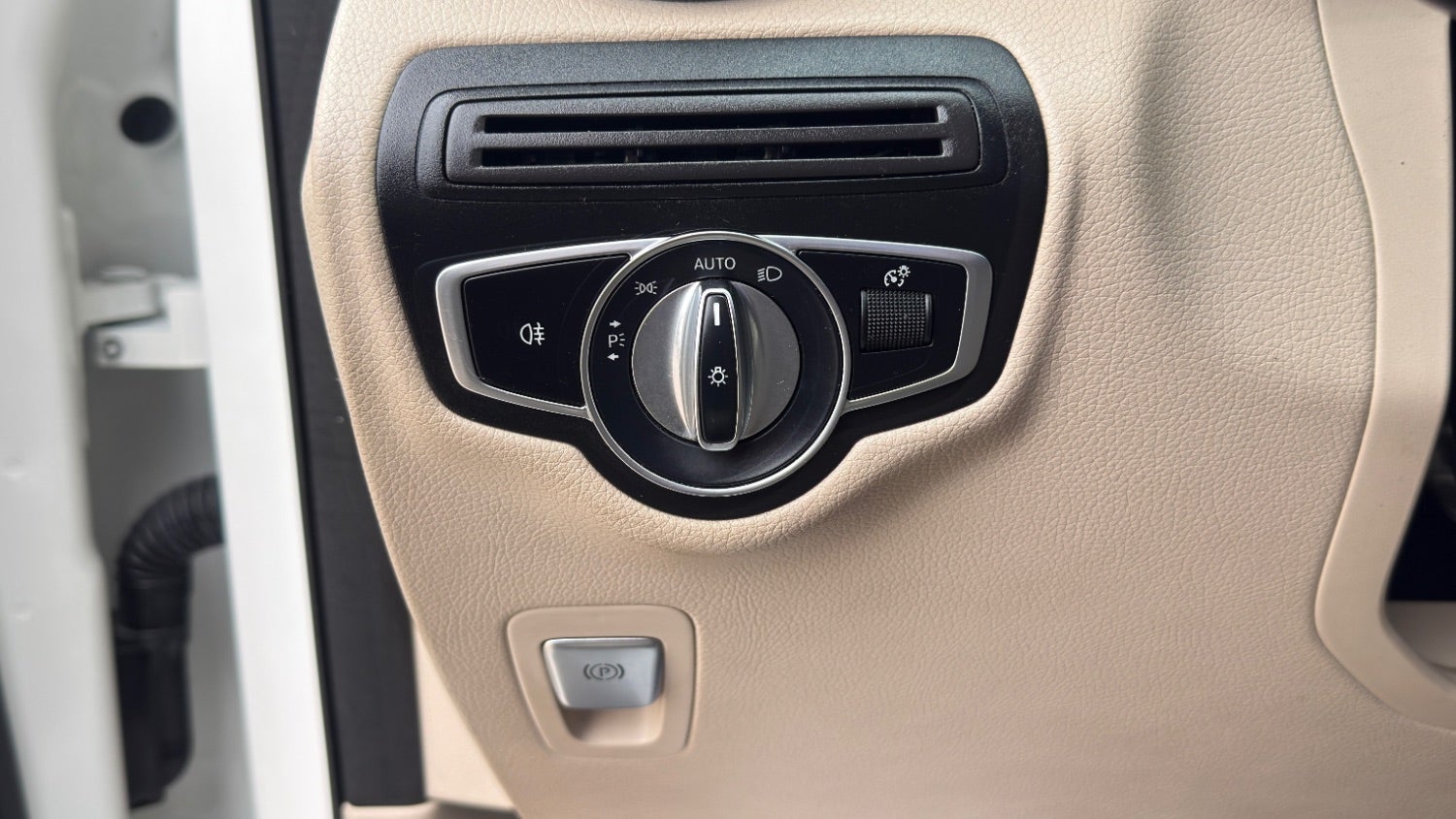 2019 Mercedes-Benz GLC-Class GLC 300