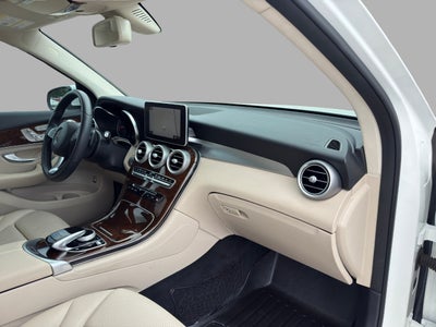 2017 Mercedes-Benz GLC-Class GLC 300