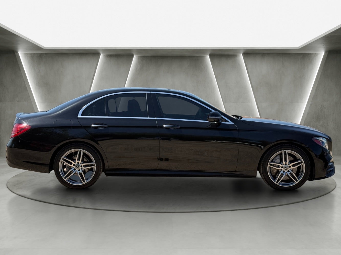 2018 Mercedes-Benz E-Class E 300 Luxury Sedan